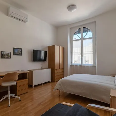 Guesthost - Terrace Nomentano - Апартаменты *